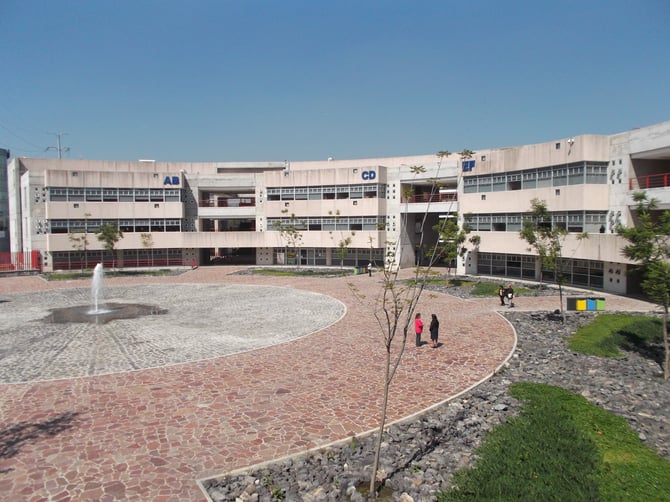 Unidad_de_Posgrado_UNAM_(2).jpg